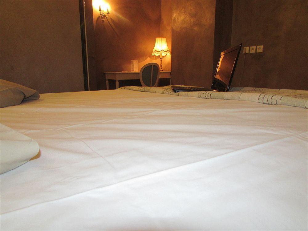 Empire Hotel Nîmes Dış mekan fotoğraf