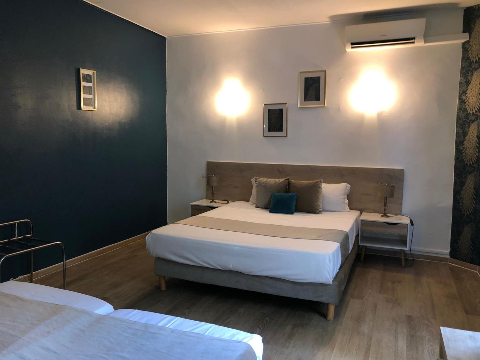 Empire Hotel Nîmes Dış mekan fotoğraf
